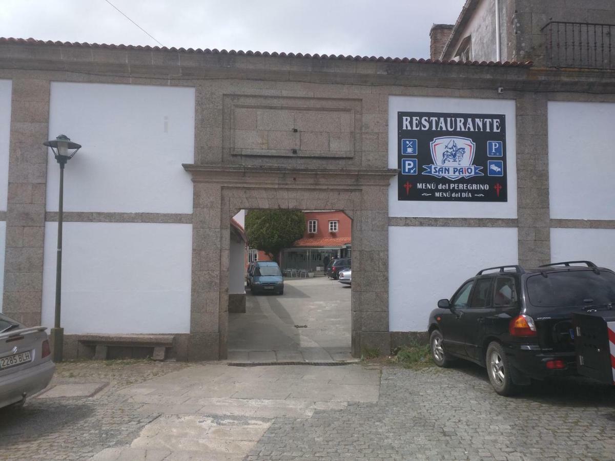 Hostal San Paio Lavacolla Exteriör bild